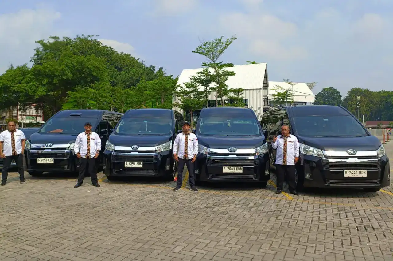 sewa hiace jakarta Trans terdekat
