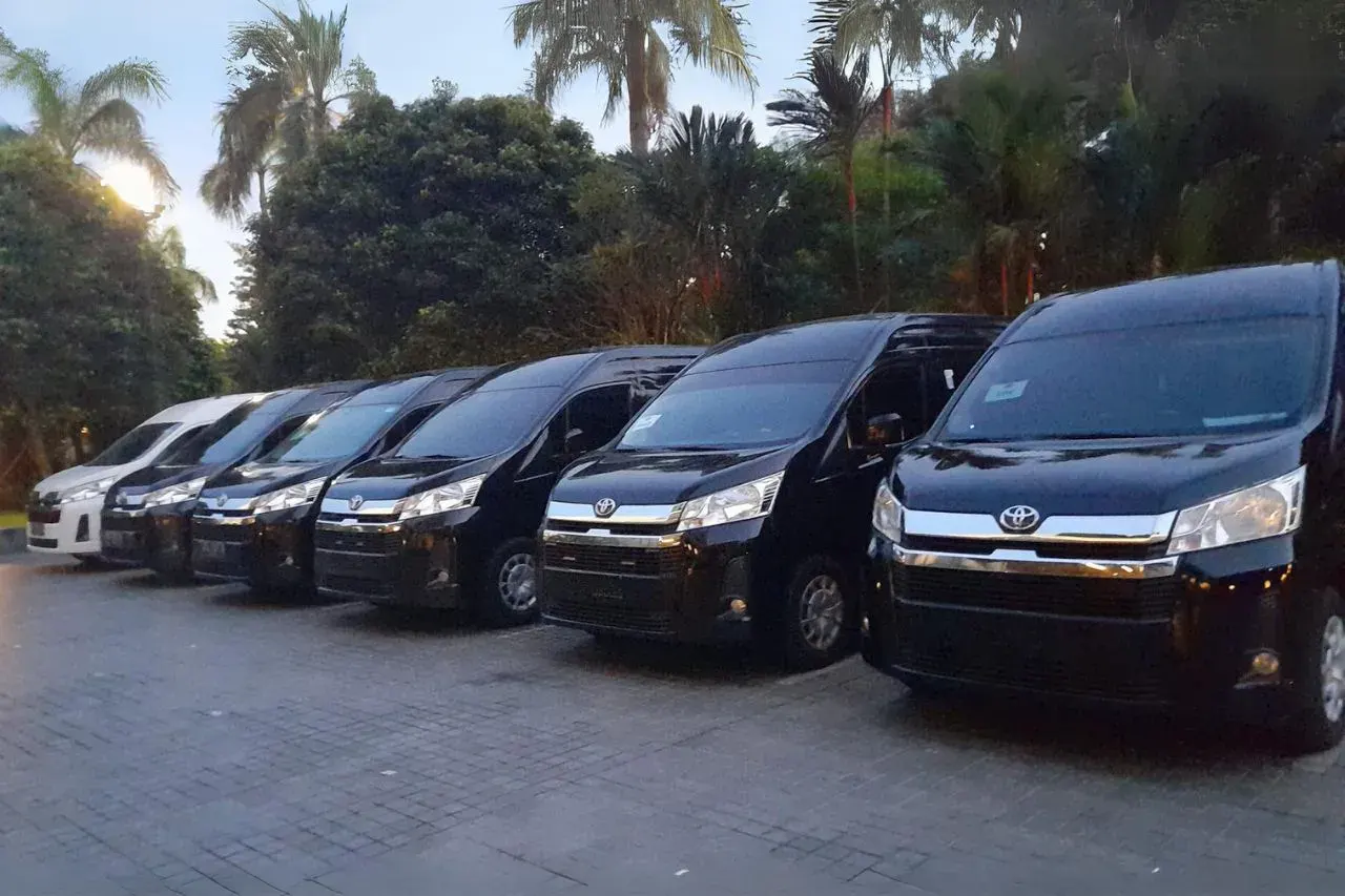 cara booking hiace